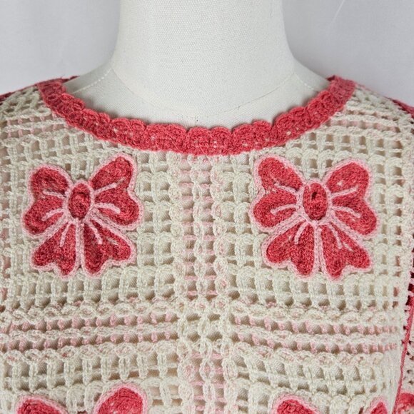 NWT House of Harlow Crochet Shawl Poncho One Size Sweater Pink Bow Fringe Boho - Picture 2 of 10
